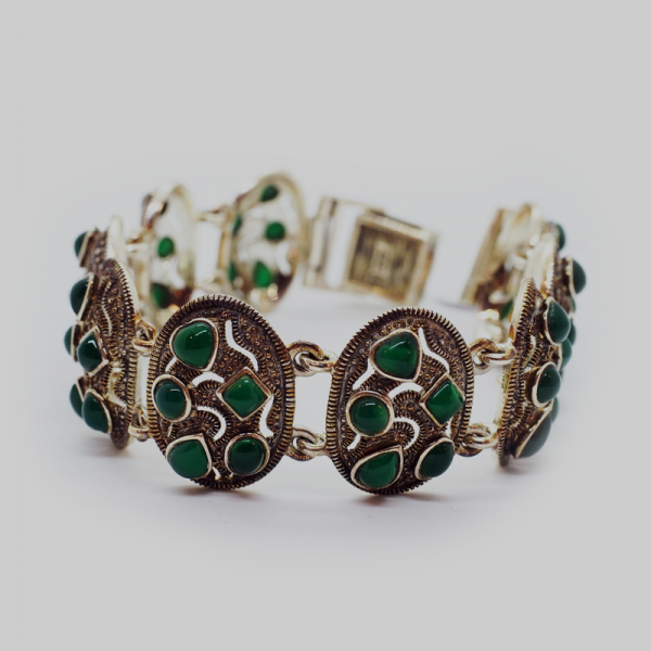 “Bright Future” Bracelet with Green Natural Stones